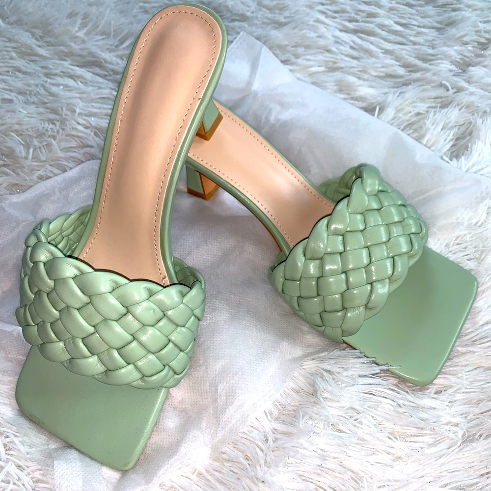 BOUTIQUE BRAIDED KITTEN HEEL MULES